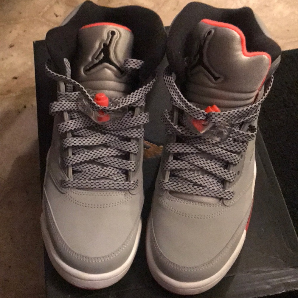 Jordan 5s - Picture 1 of 3
